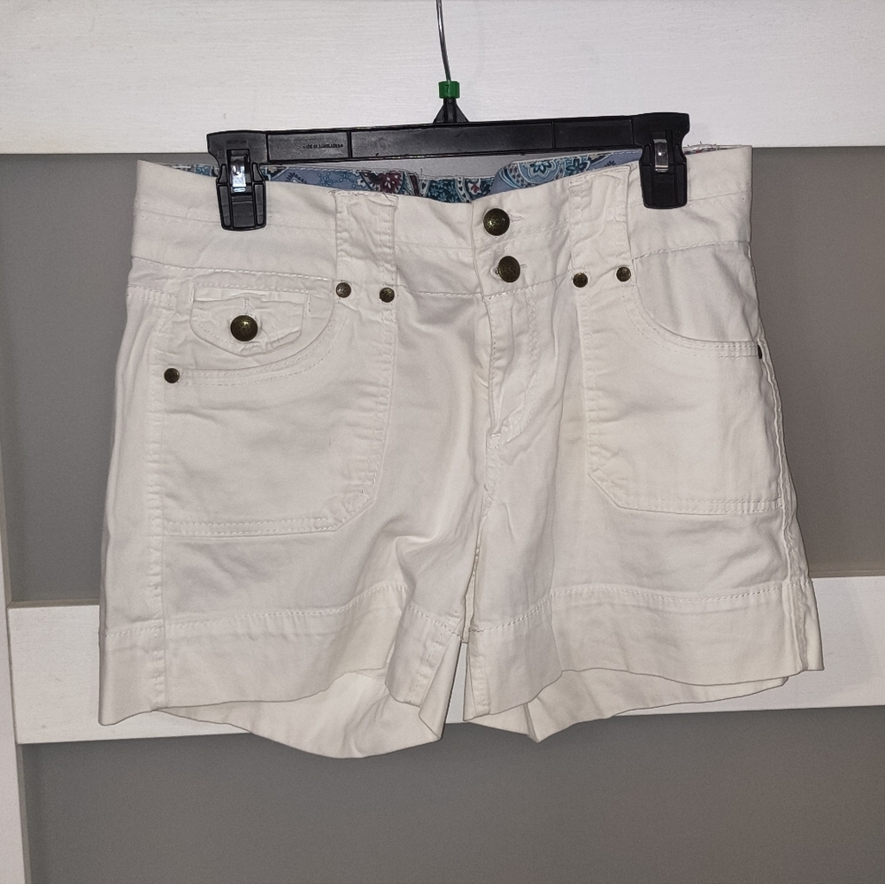 One Sone Brand Stylish Women's White Cargo Shorts